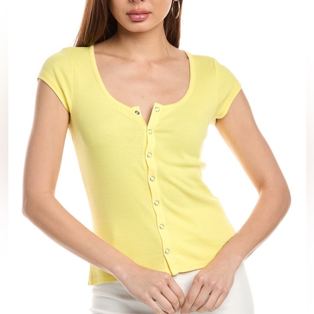 CHASER NWT snap Henley yellow size M